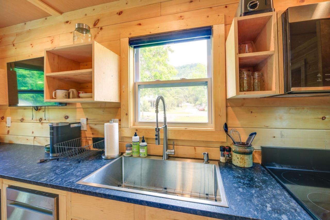 Ferienwohnung Cozy Hikers Hideaway Steps From Creeper Trail! Damascus Exterior foto