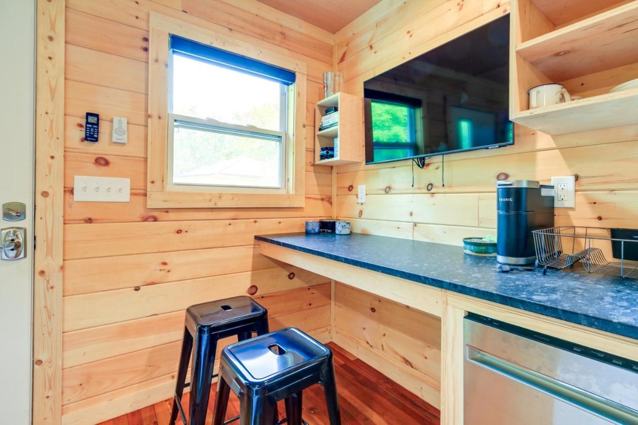 Ferienwohnung Cozy Hikers Hideaway Steps From Creeper Trail! Damascus Exterior foto