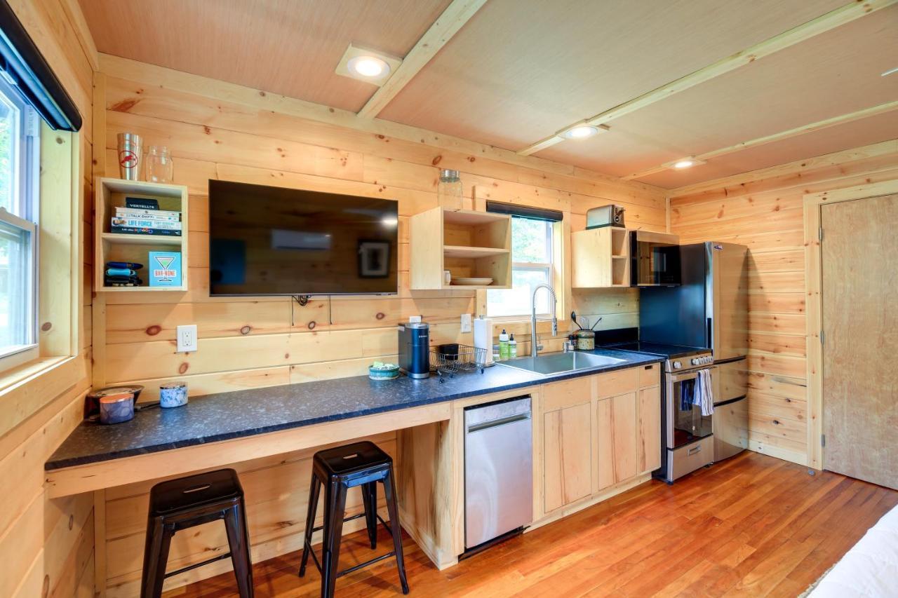 Ferienwohnung Cozy Hikers Hideaway Steps From Creeper Trail! Damascus Exterior foto